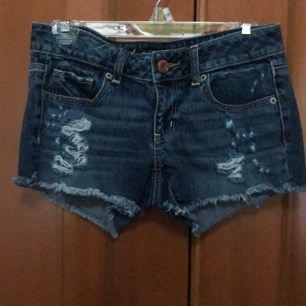 American eagle distressed denim shorts